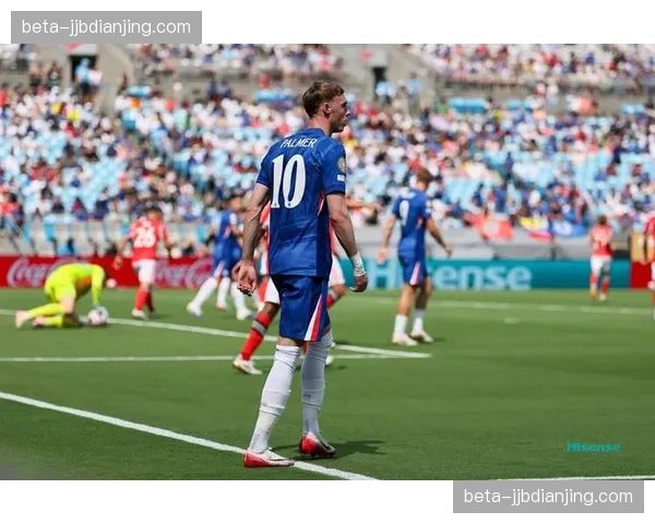 本菲卡帕夫利季斯锋线孤立 缺少支援难破库尔图瓦十指关